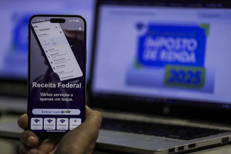 Mais de 42 milhões de contribuintes enviaram declaração do Imposto de Renda