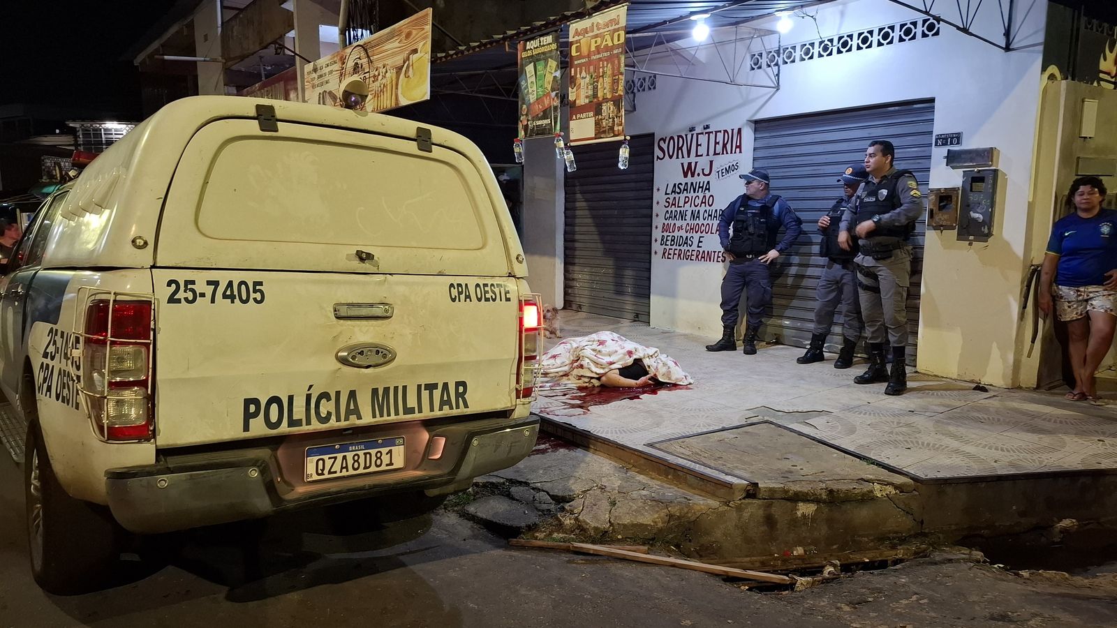 Pistoleiros executam dois homens durante ataque na Compensa