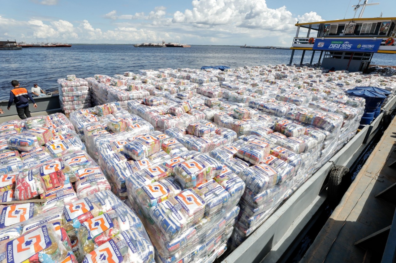 Mais de meio milhão de pessoas são afetadas pela cheia no Amazonas