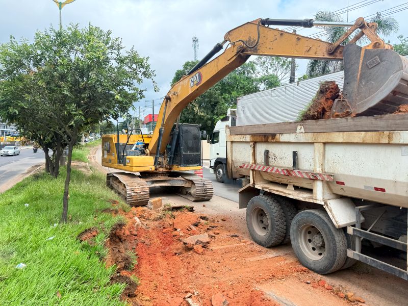 Avenida do Turismo passa por obras de alargamento e recapeamento