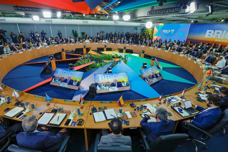 Lula defende justiça fiscal e diz que IA não pode ser domínio de bilionário