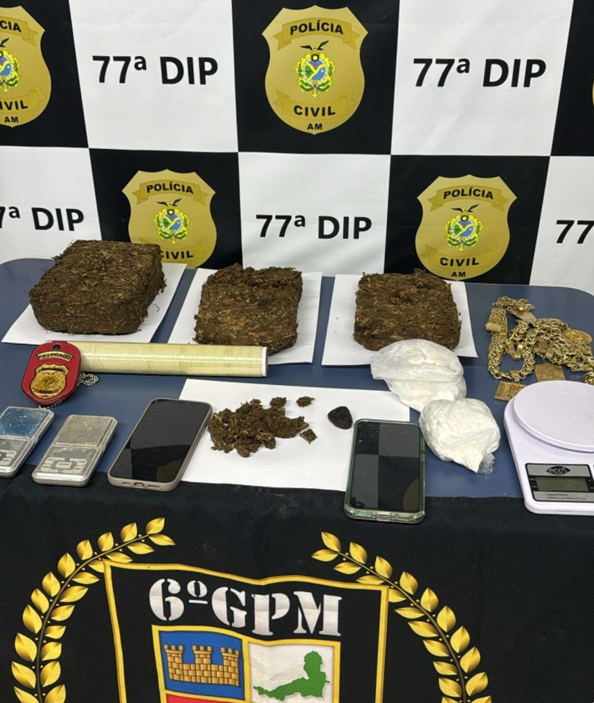 Dupla é presa com mais de 2 kg de drogas em Novo Airão