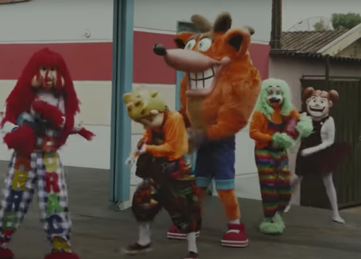 Crash Bandicoot encontra Carreta Furacão em comercial. Assista!