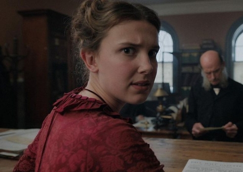 Netflix divulga outro vídeo com erros de gravação de Enola Holmes