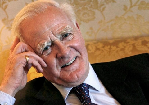 Morre John le Carré, ex-espião e lendário escritor britânico, aos 89 anos