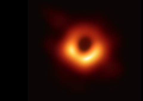 O que é um Buraco Negro e o que você tem a ver com isso