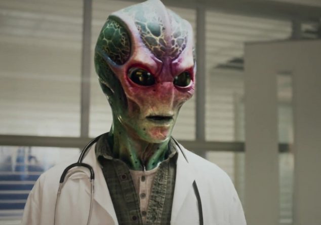 Resident Alien tem novo trailer e data de estreia divulgados; assista