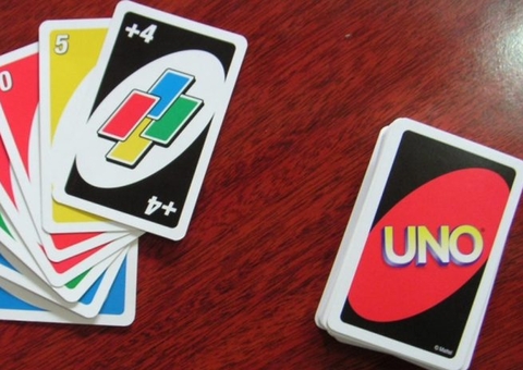 Não precisa gritar UNO na última carta, diz o próprio jogo