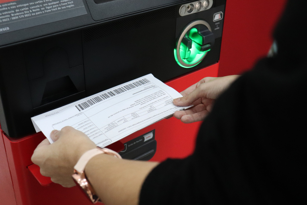 Bancos vão ser credenciados para receber taxas do Detran Amazonas