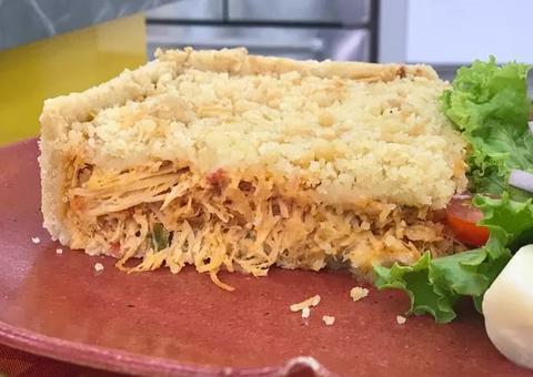 Veja o passo a passo da receita de empadão de frango crocante de Ana Maria Braga 