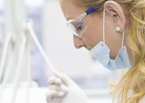 Projeto prevê indenização de R$ 50 mil a profissionais de saúde contaminados pela Covid-19