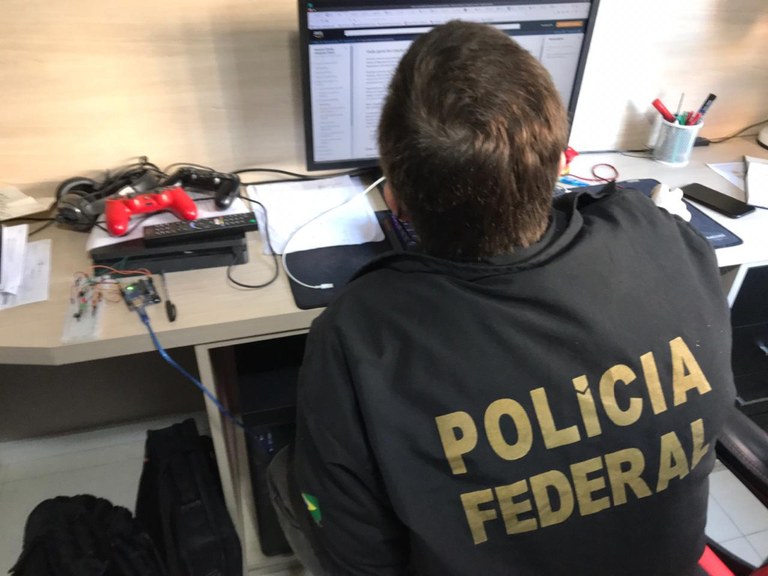 PF realiza operação contra hackers por roubo de dados de servidores