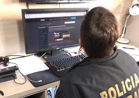 Hackers são alvos da PF suspeitos de vazarem dados de Bolsonaro