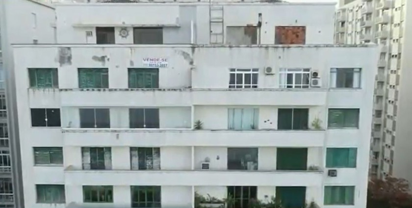 Mulher morre ao ser arremessada pelo namorado do 12º de prédio