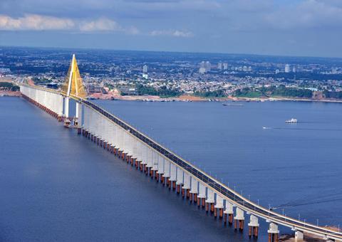 Proposta quer aumento de grades da Ponte Rio Negro para evitar suicídios 