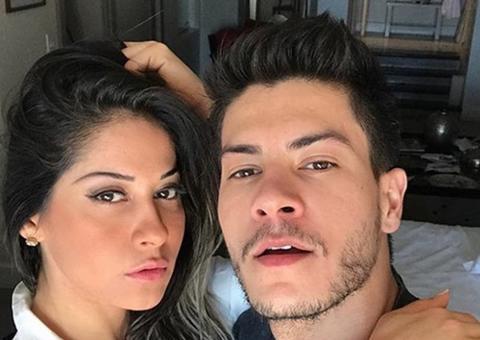 Influencer diz que Arthur Aguiar a procurou enquanto estava casado com Mayra Cardi