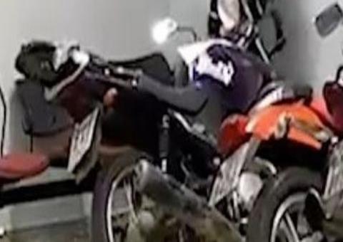 Após perseguição, suspeito de roubar moto de policial é preso no Amazonas