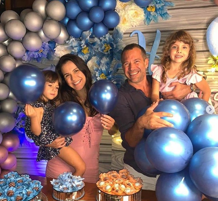 Malvino Salvador e Kyra Grace revelam que serão pais de um menino