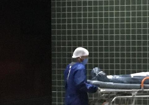 Homem é assassinado na frente do filho de seis anos em Manaus