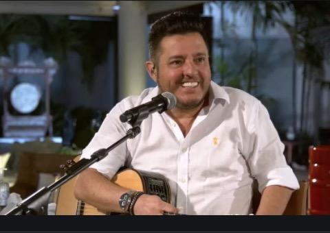 Polícia encerra show clandestino com Bruno, da dupla com Marrone, em meio à pandemia