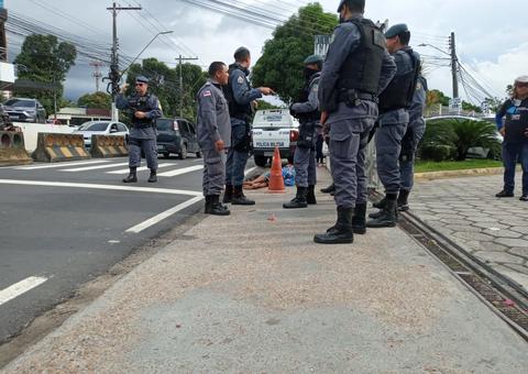 Justiceiro dá tiros na cara de bandido durante assalto frustrado em Manaus