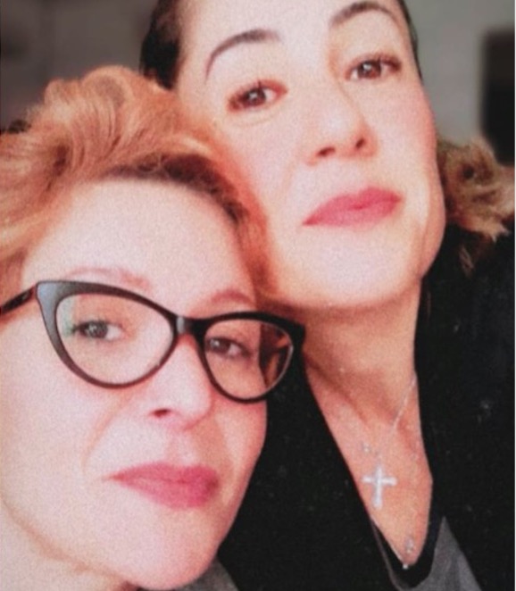 Ex-Trem da Alegria se assume lésbica e mostra namorada 