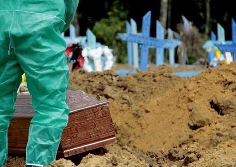 Veja quantos enterros foram realizados nos cemitérios de Manaus nesta segunda-feira