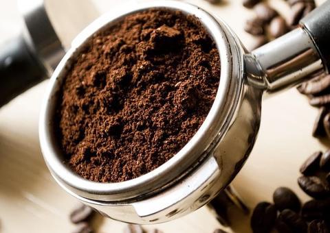  Aprenda 5 simpatias para fazer com café e ser feliz no amor 