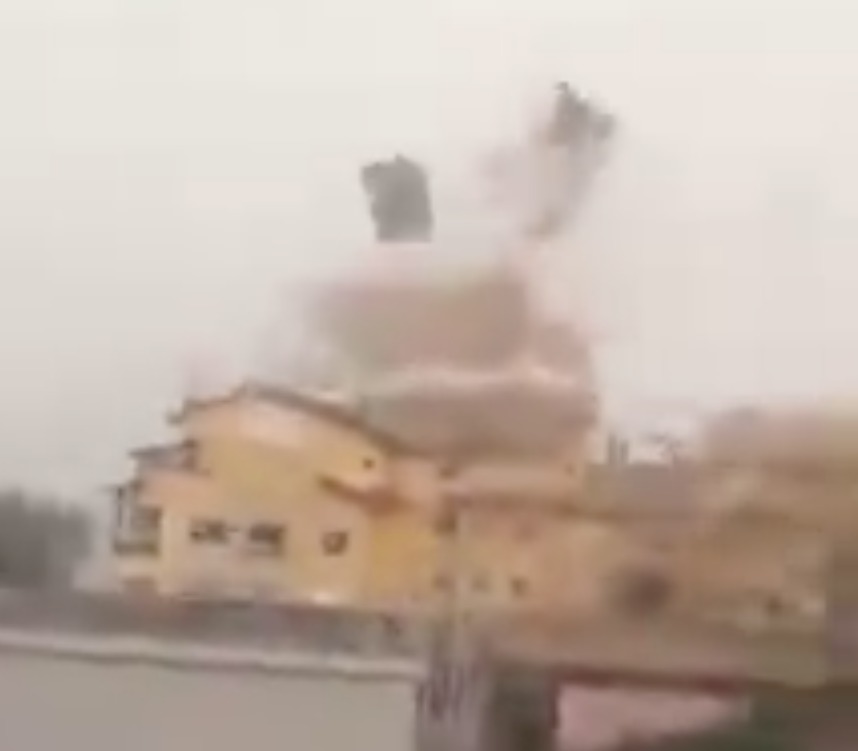 Vídeos inacreditáveis mostram ciclone ‘em ação’ no sul do Brasil; ao menos três morreram