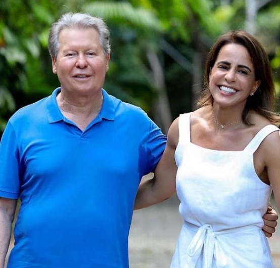 Primeira-dama de Manaus, Elizabeth Valeiko também está com coronavírus