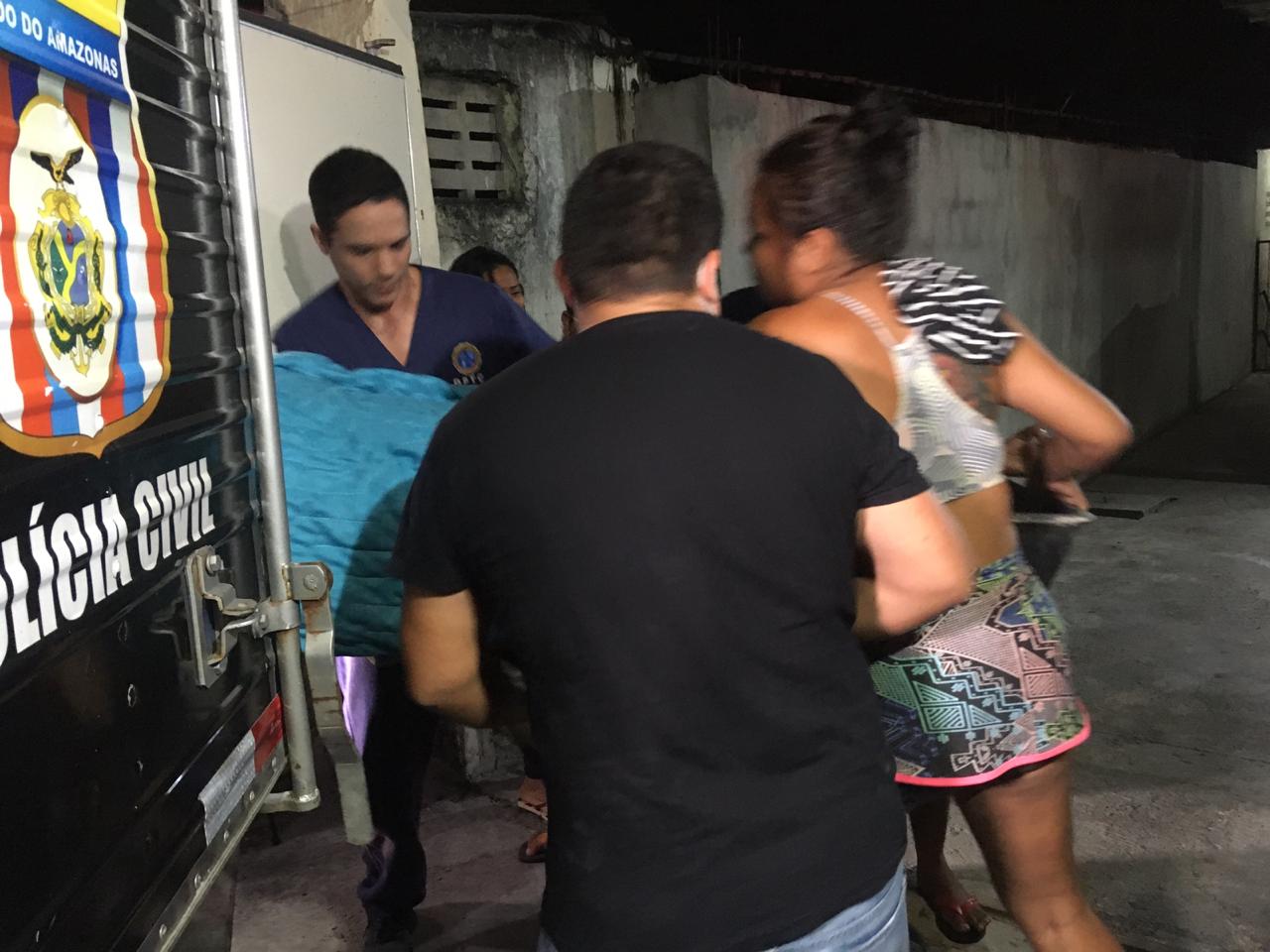 Em Manaus, casal morto dentro de casa teve corpo crivado de balas