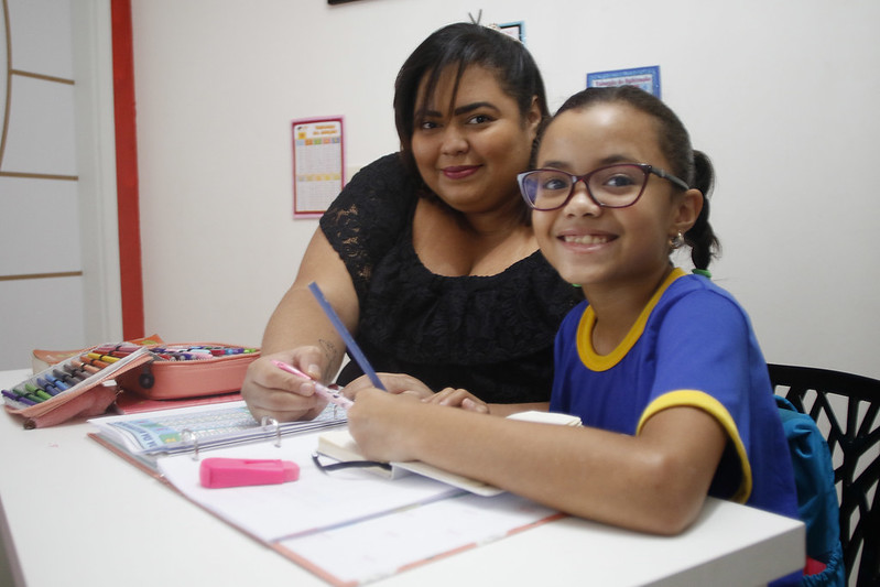 Projeto com aulas pela TV e web completa três meses em Manaus