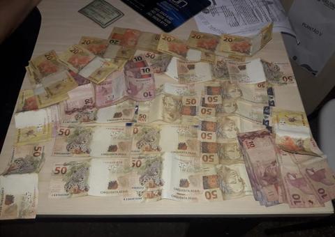 Foragido da Justiça é preso ao tentar subornar policiais em Manaus