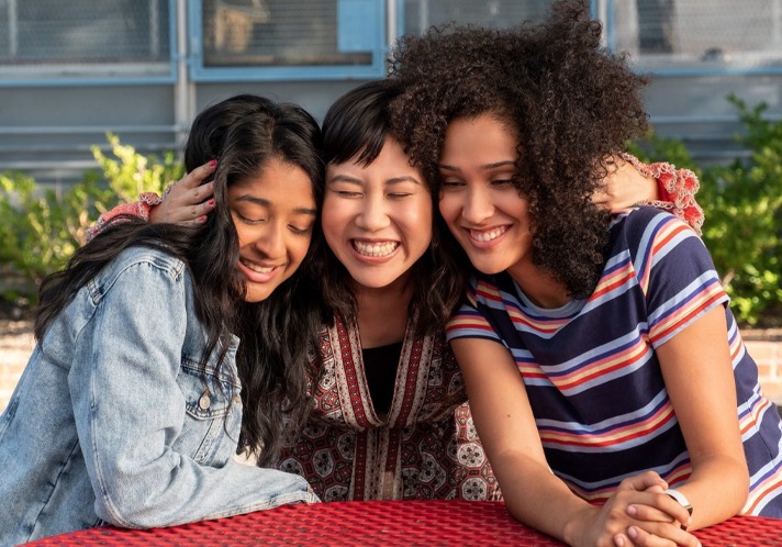 'Eu Nunca' é renovada pela Netflix