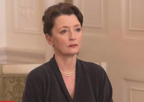 Lesley Manville entra para elenco da última temporada de The Crown