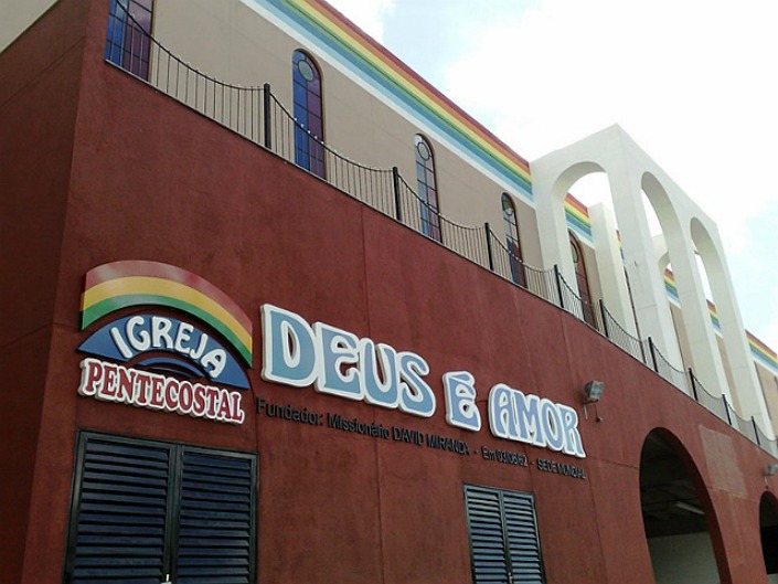 Igreja perde exclusividade de usar marca ‘Deus é Amor’ 