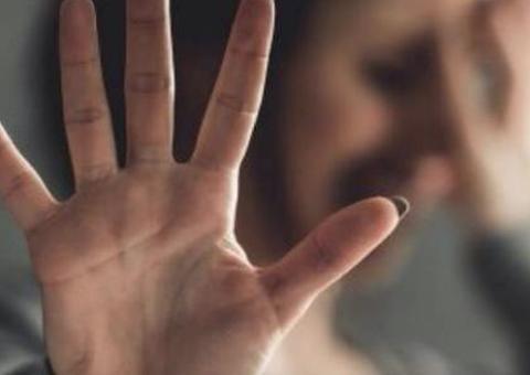 Mulher é resgatada pela polícia após sofrer estupro coletivo 