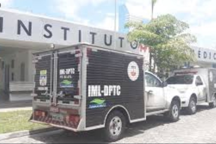 Repositor é morto a facadas em rua de Manaus 