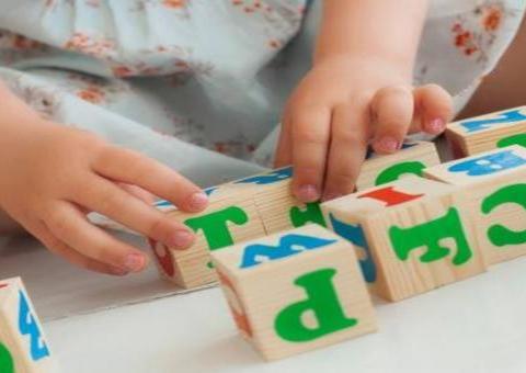 Governo estuda criar auxílio-creche em novo programa social; confira o valor