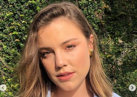 Alice Wegmann se pronuncia sobre ter ficado com Arthur Aguiar comprometido