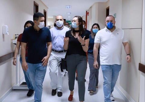 CPI da Saúde faz inspeção surpresa no Hospital Nilton Lins