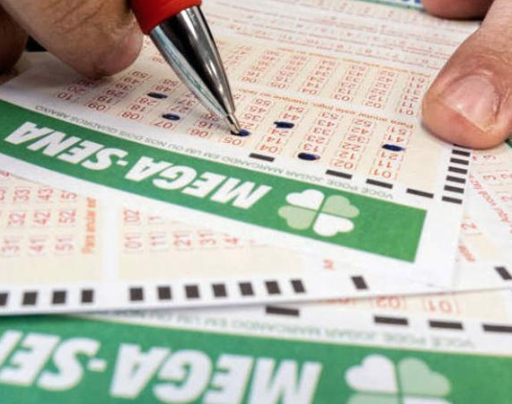 Mega-Sena: Confira dezenas sorteadas; prêmio é de R$ 27 milhões