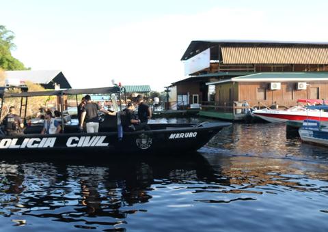 Flutuantes são autuados por irregularidades; um foi interditado