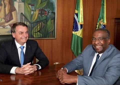 Alberto Decotelli atualiza currículo e inclui breve passagem pelo Ministério da Educação