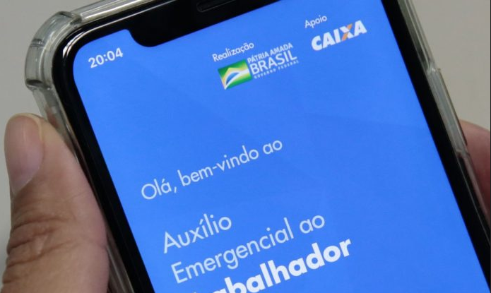 Briga por auxílio emergencial termina com duas pessoas esfaqueadas