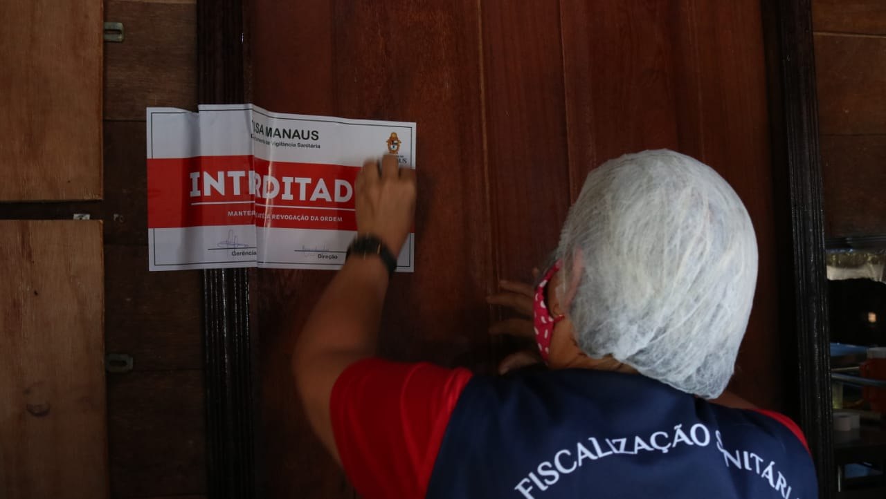 Polícia fecha mais de 20 estabelecimentos lotados em Manaus 