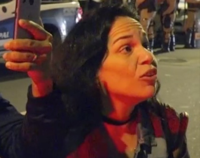 ‘Cidadã não, desempregada’, internautas repercutem demissão de mulher que atacou fiscal