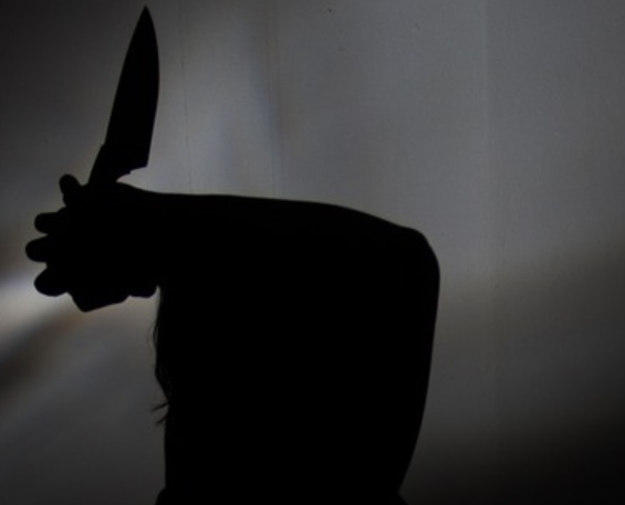 Aos risos, homem mata e decapita o próprio vizinho