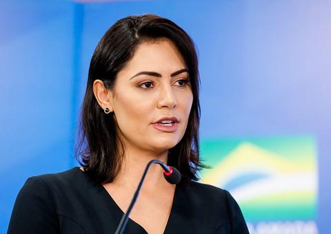 Avó de Michelle Bolsonaro tem piora e é entubada