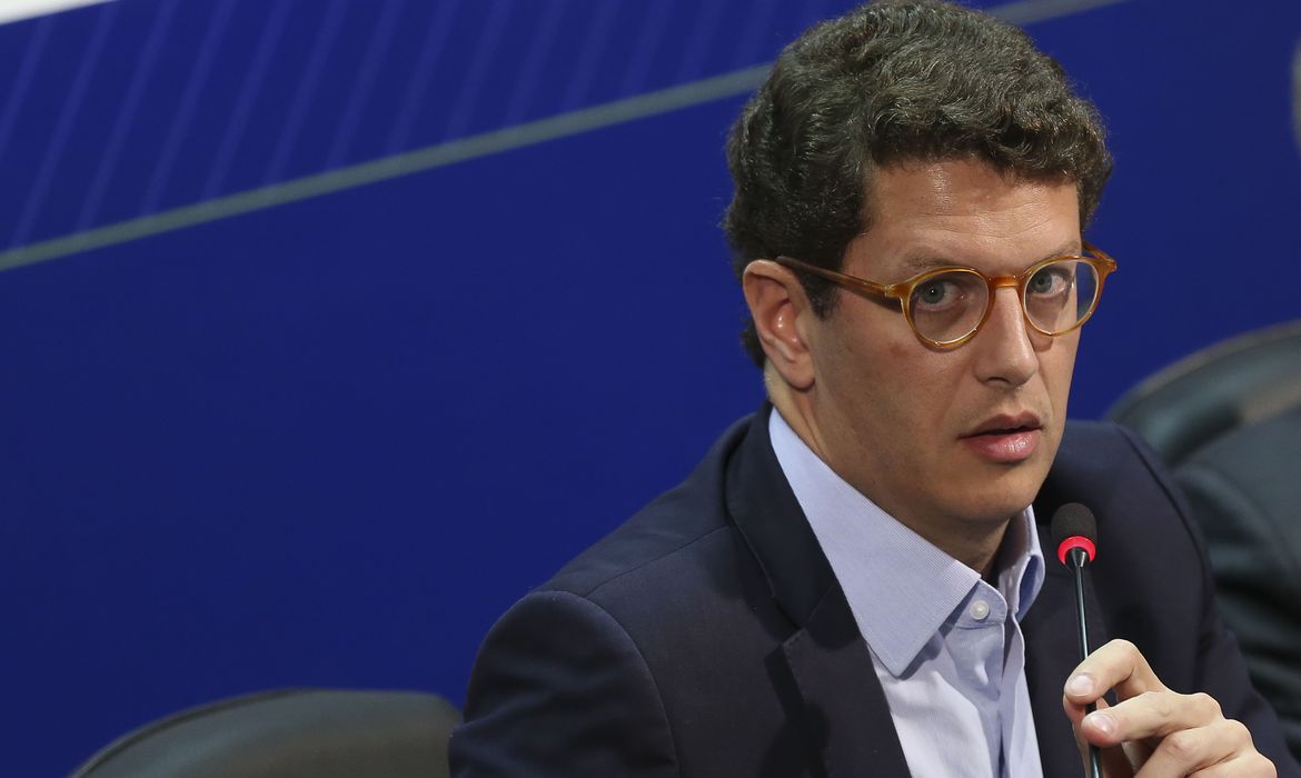 MPF quer afastamento de Ministro Ricardo Salles